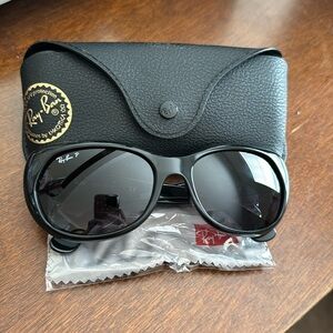 NEW- Ray Ban Sunglasses